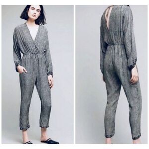 NAT by Natalie Martin claudette printed plunging v-neck jumpsuit sz XS